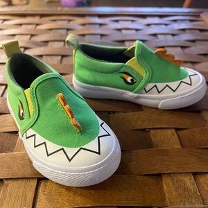 Cat & Jack green Dino Dragon Gator sneakers, size 5 toddler